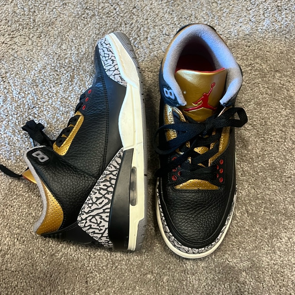 Nike Jordans women’s 8.5